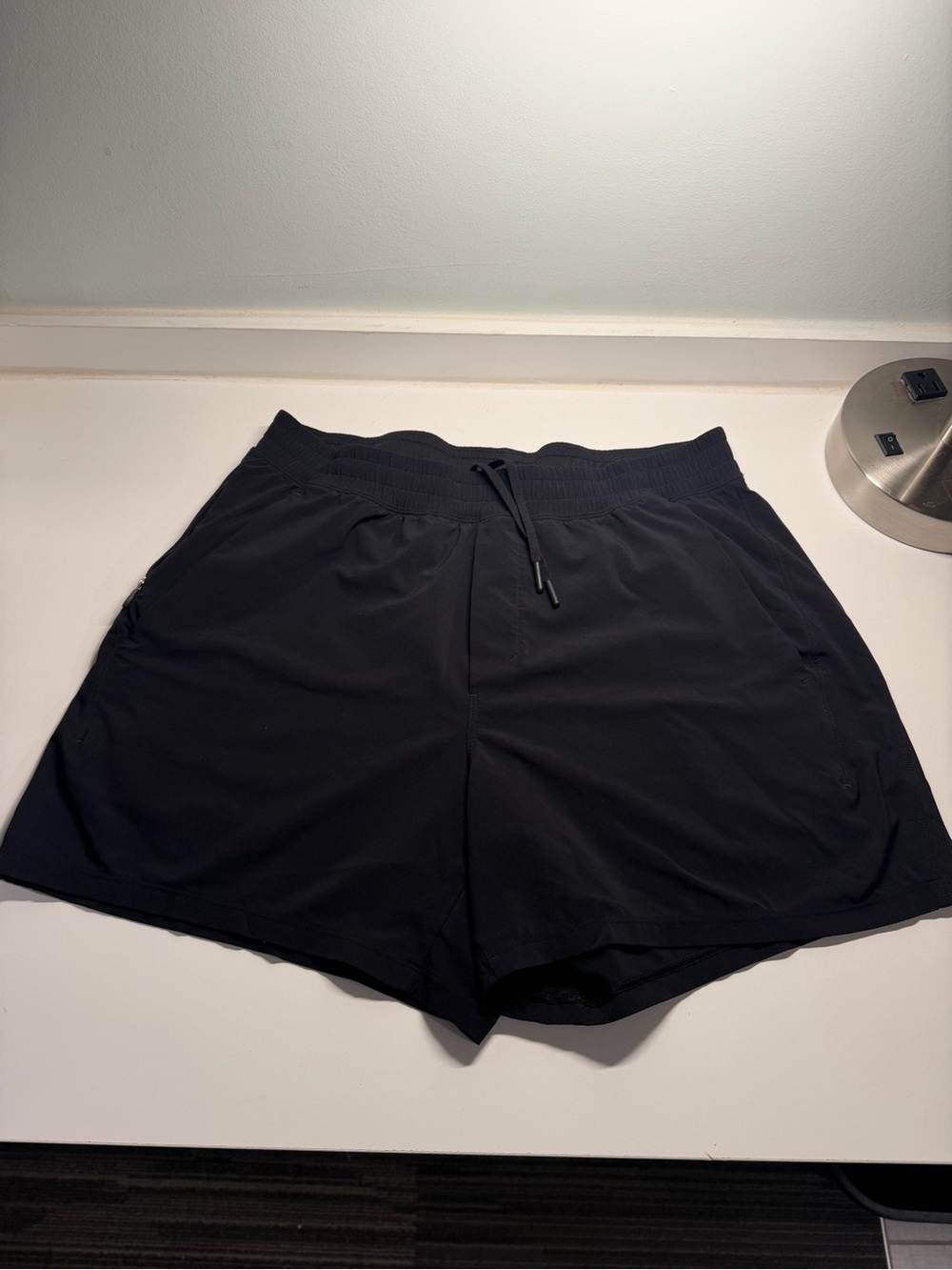 Lululemon Pace Breaker Unlined 5in (Large)